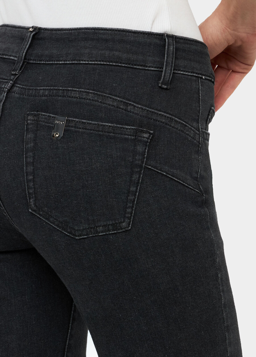 jeans bootcut bottom up