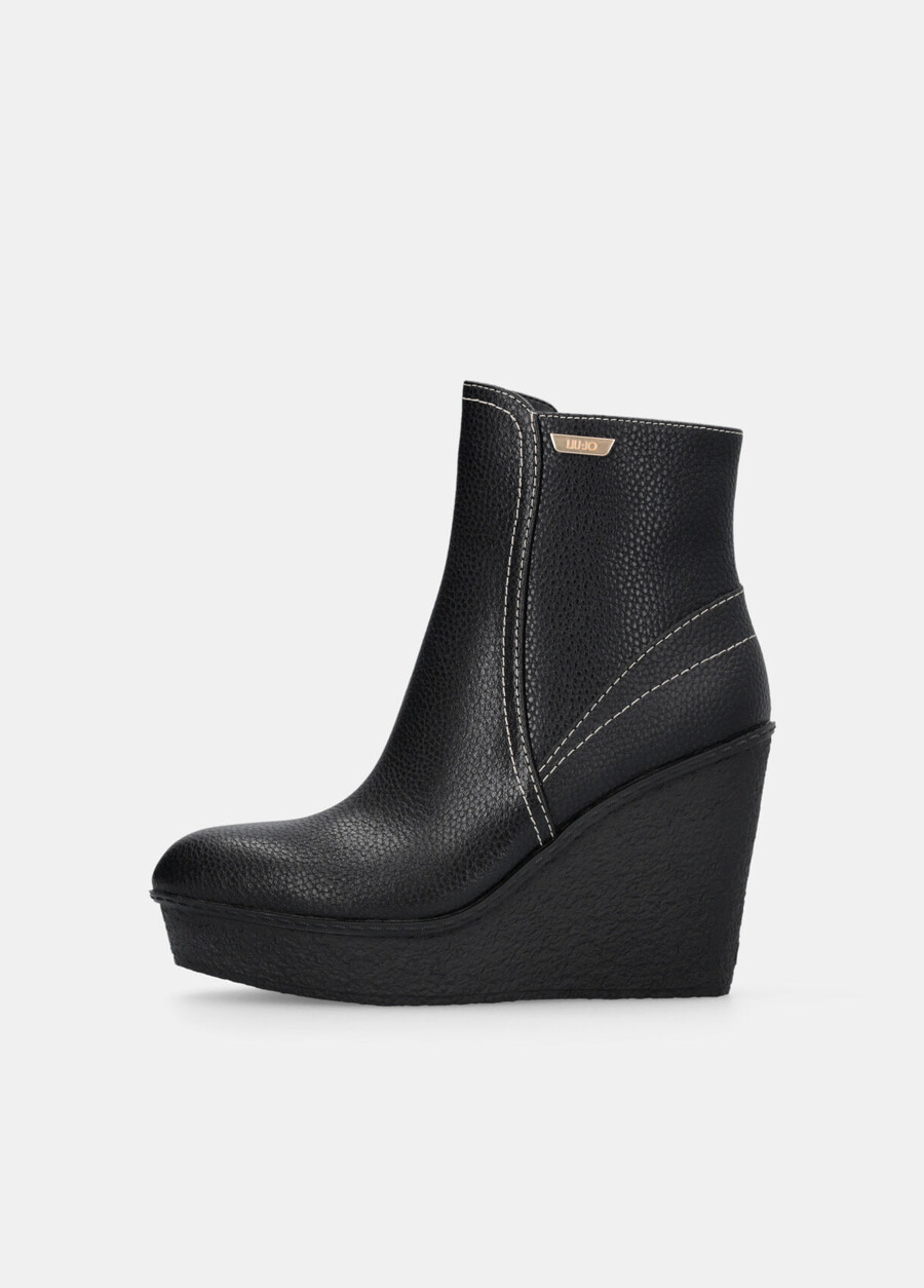 stivaletti in pelle con tacco a zeppa
