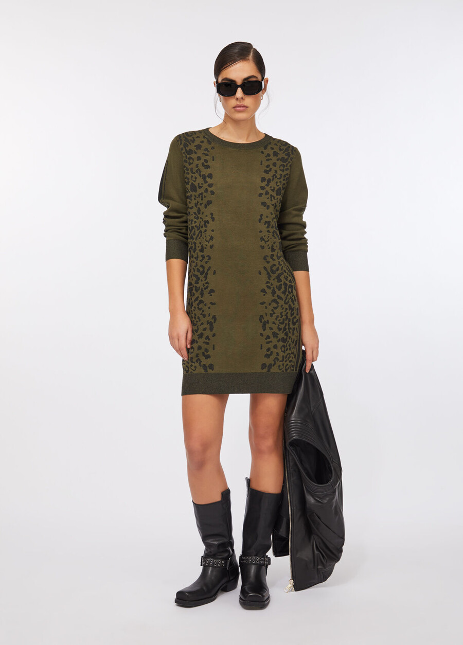 abito in maglia con motivo animalier