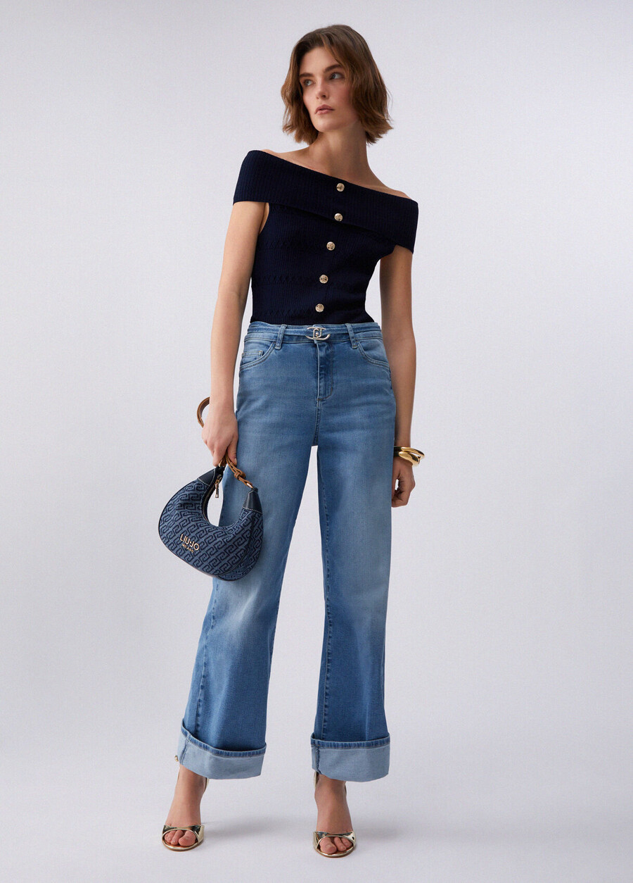 jeans svasati con risvolti