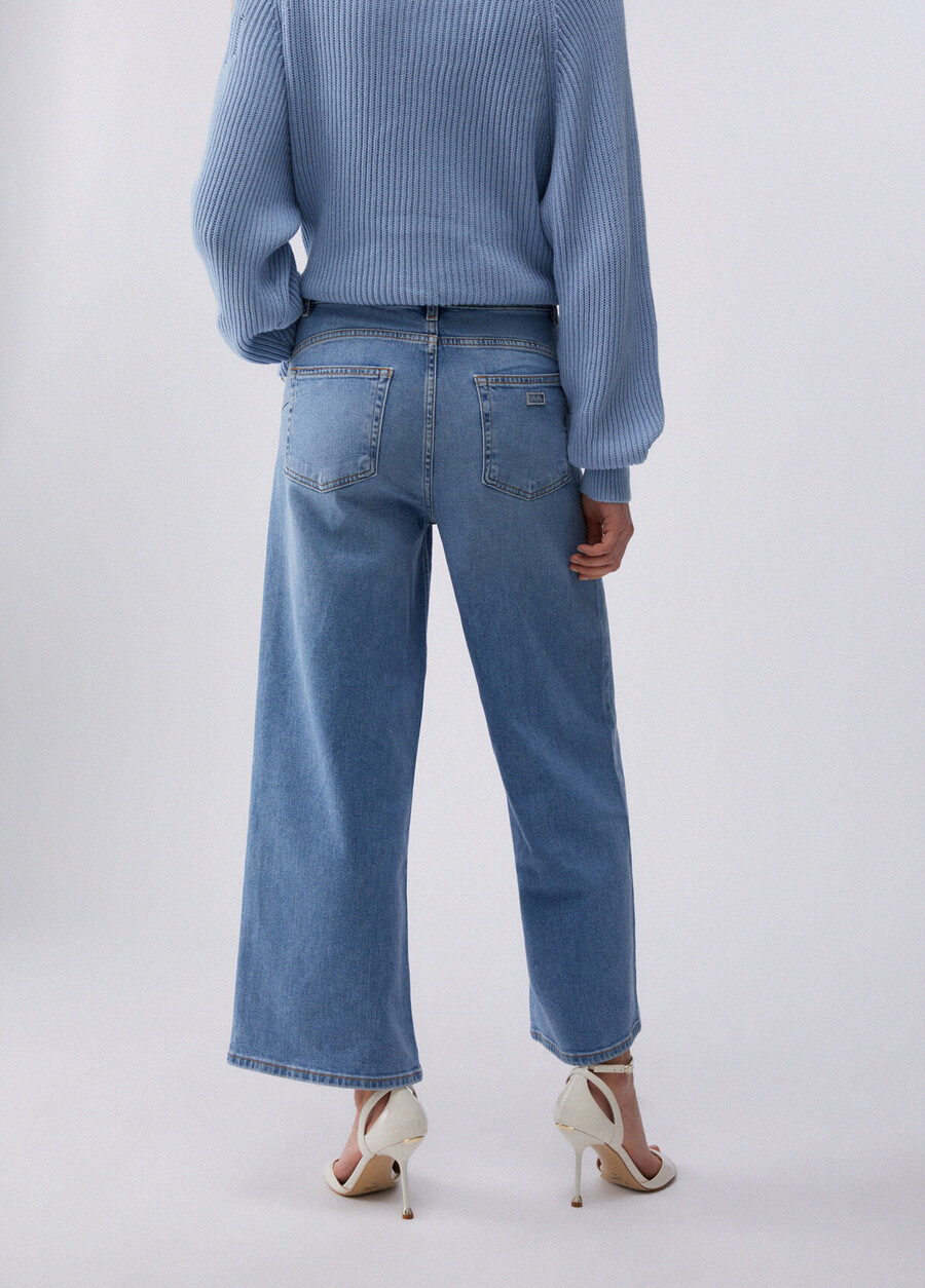 jeans svasati corti