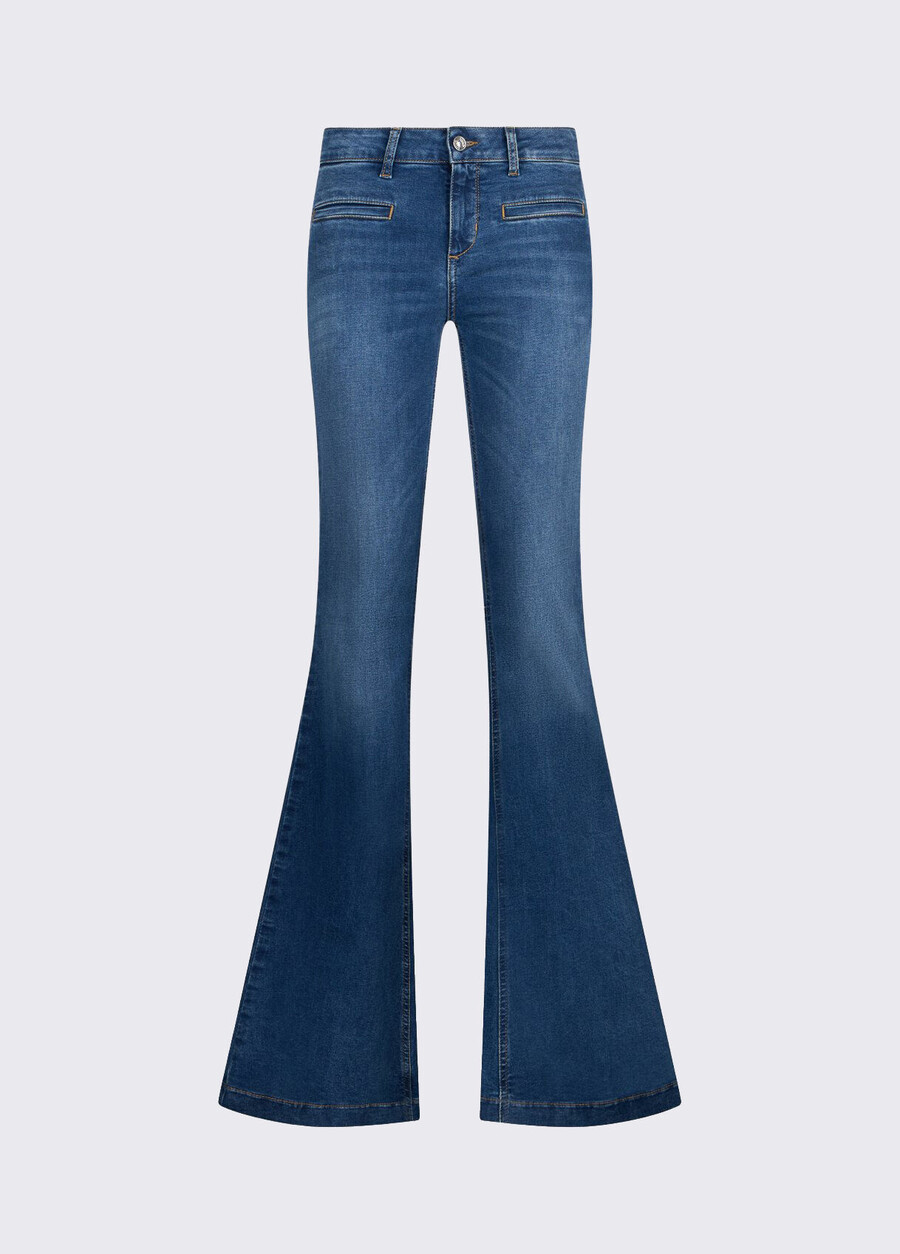 jeans super svasati a vita bassa