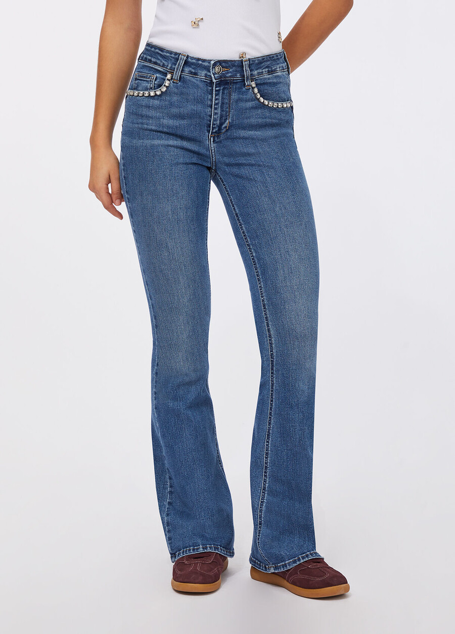 jeans svasati a vita alta