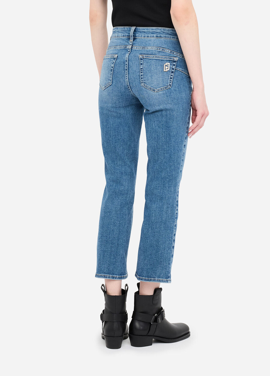 jeans svasati corti