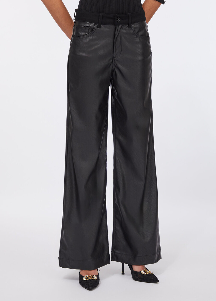 pantaloni svasati in tessuto rivestito