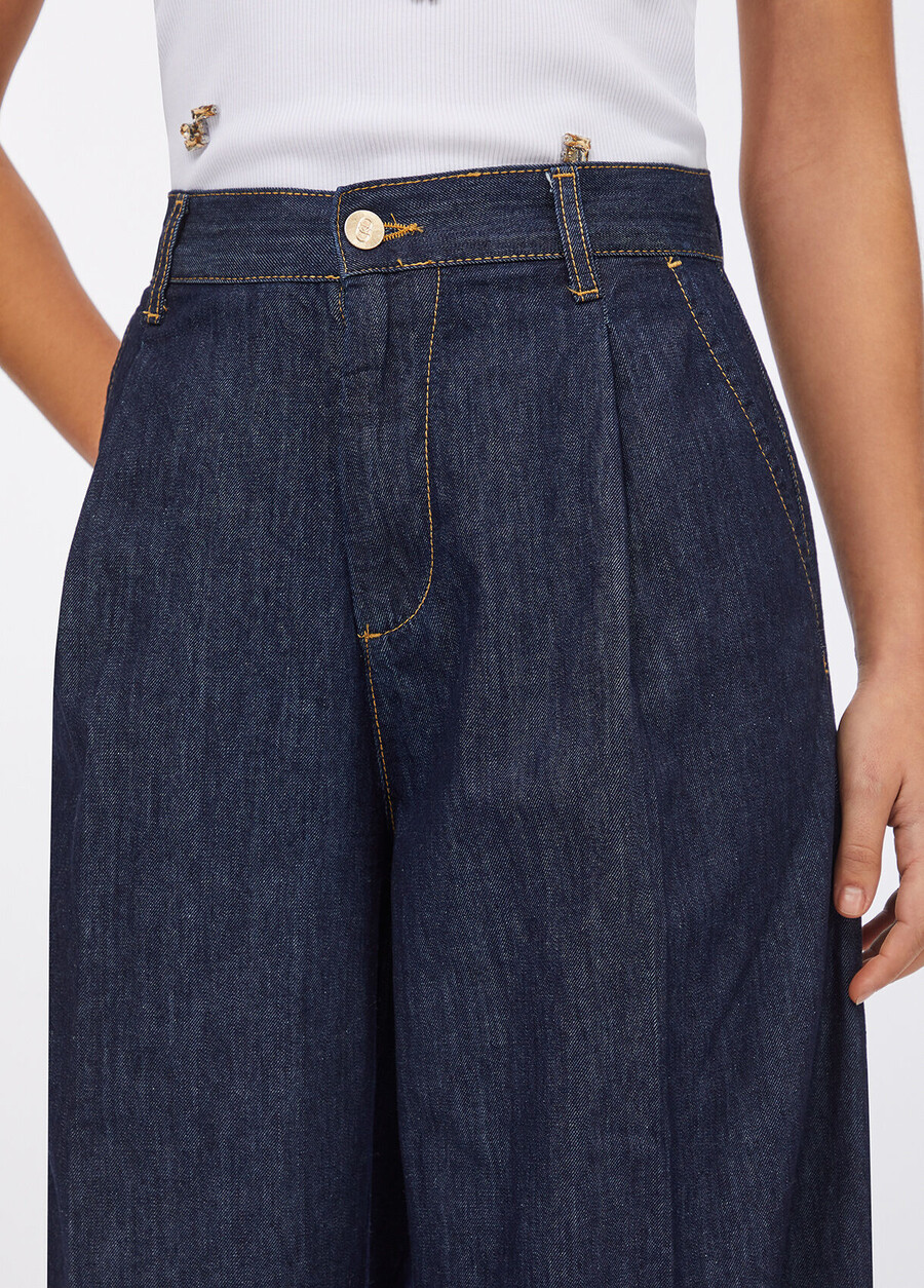 jeans svasati in stile chino