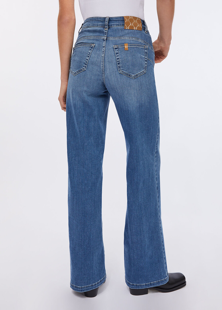 jeans svasati a vita alta