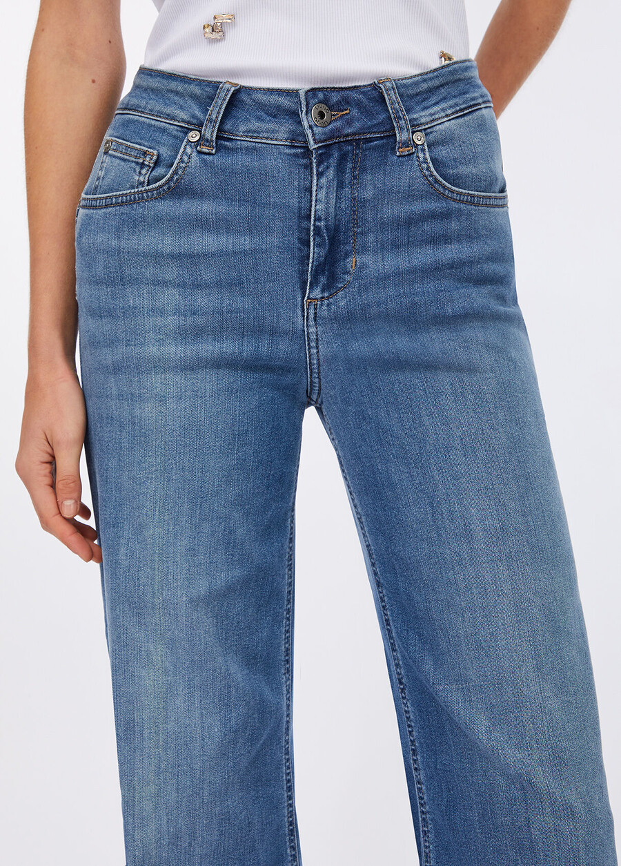 jeans svasati a vita alta