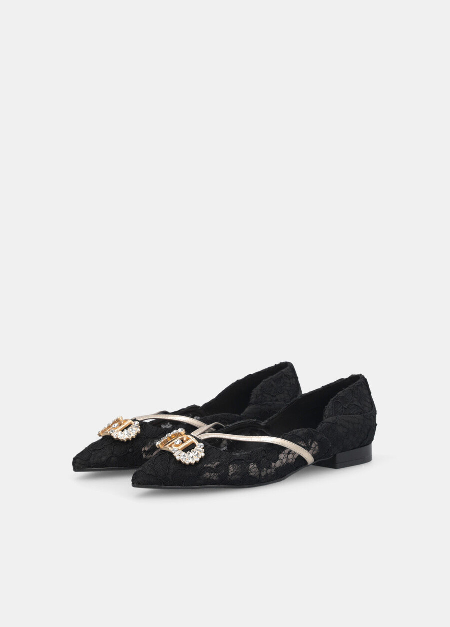 ballerine in pizzo con logo gioiello