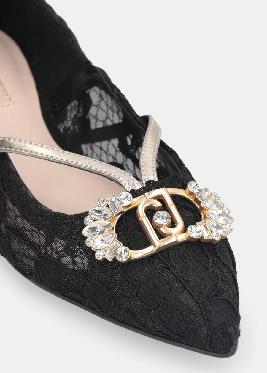 ballerine in pizzo con logo gioiello