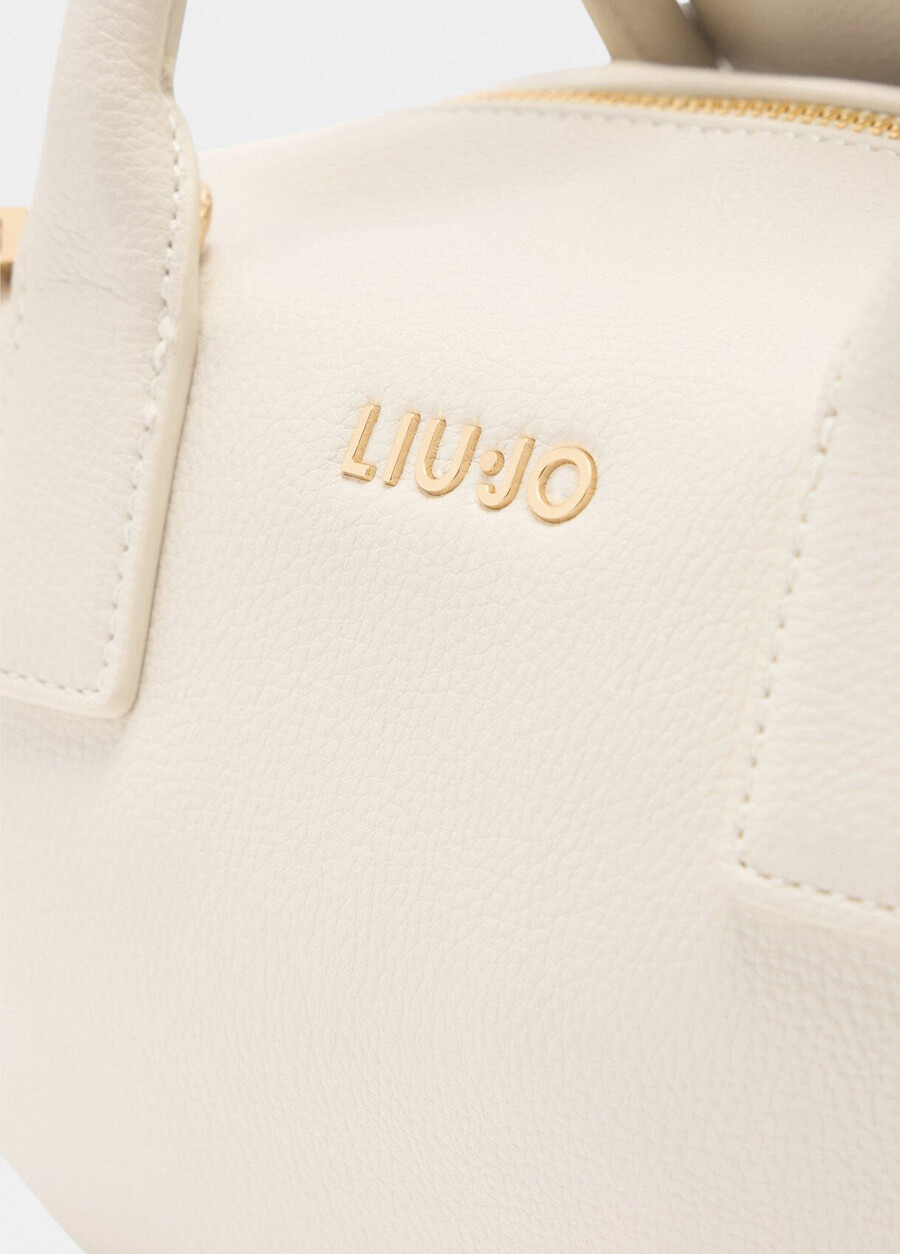 piccola borsa con ciondolo