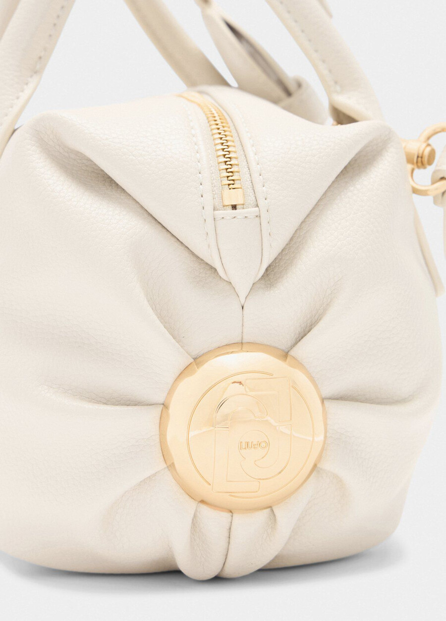 piccola borsa con ciondolo