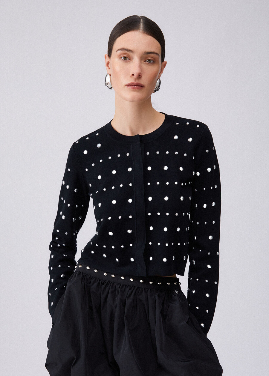 cardigan con borchie