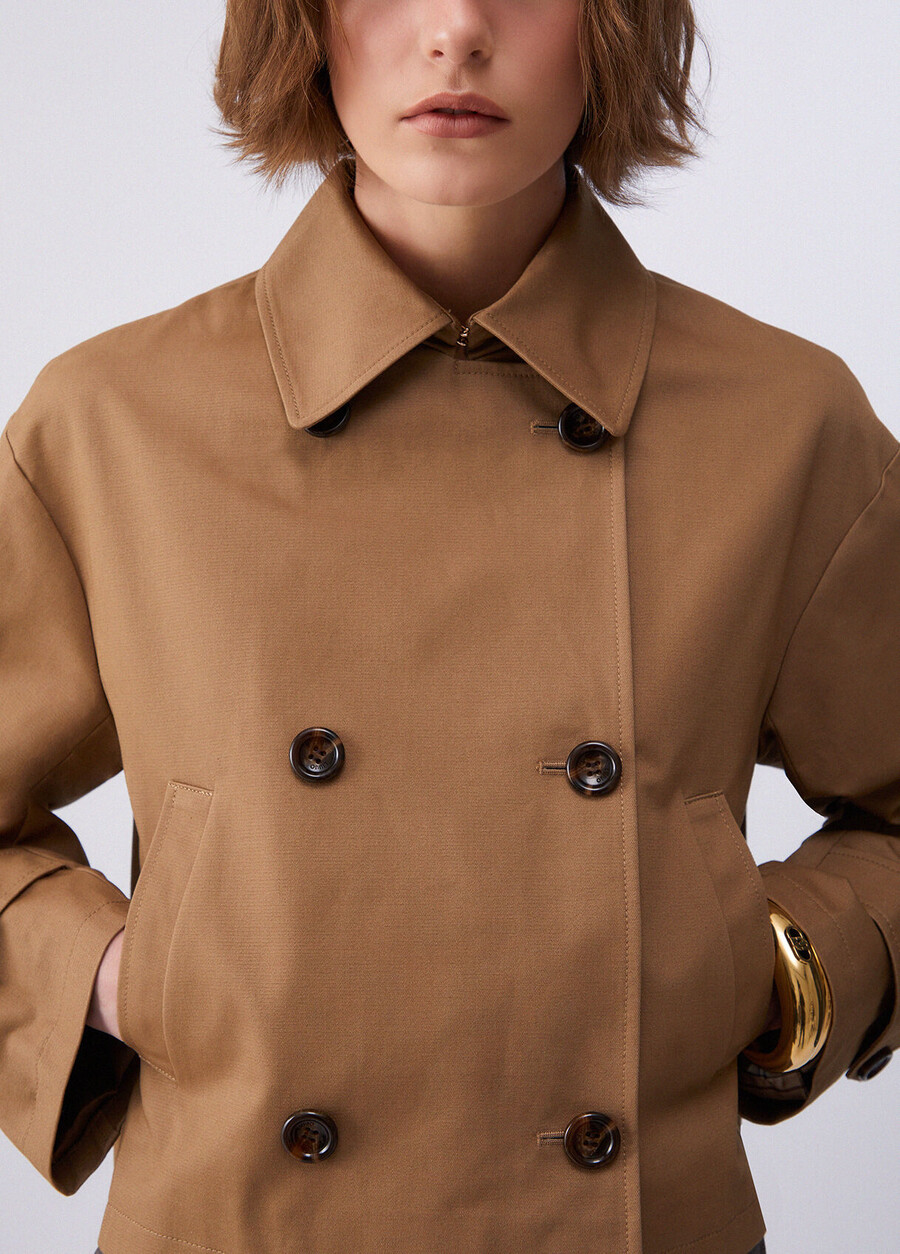 trench corto in gabardine