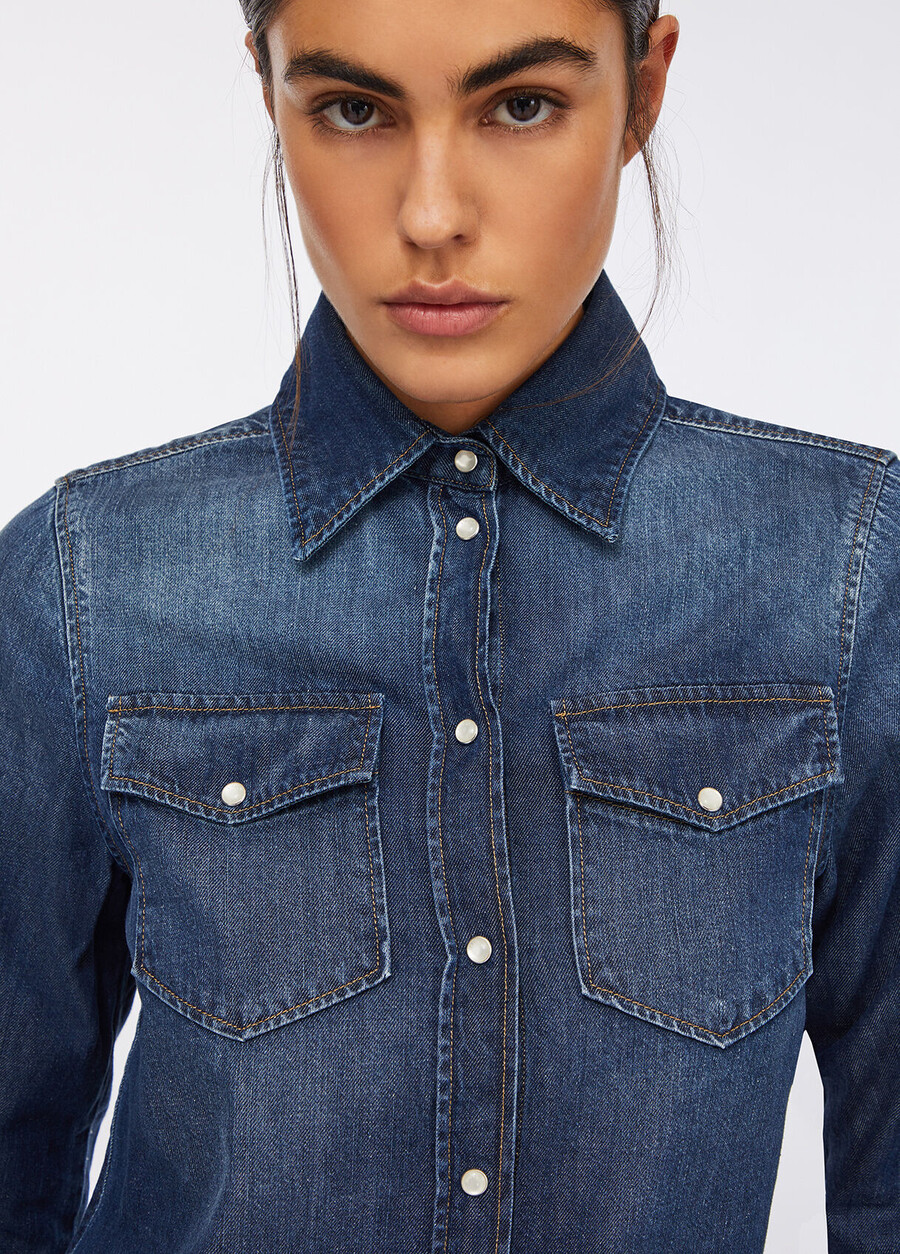 camicia in denim con pizzo