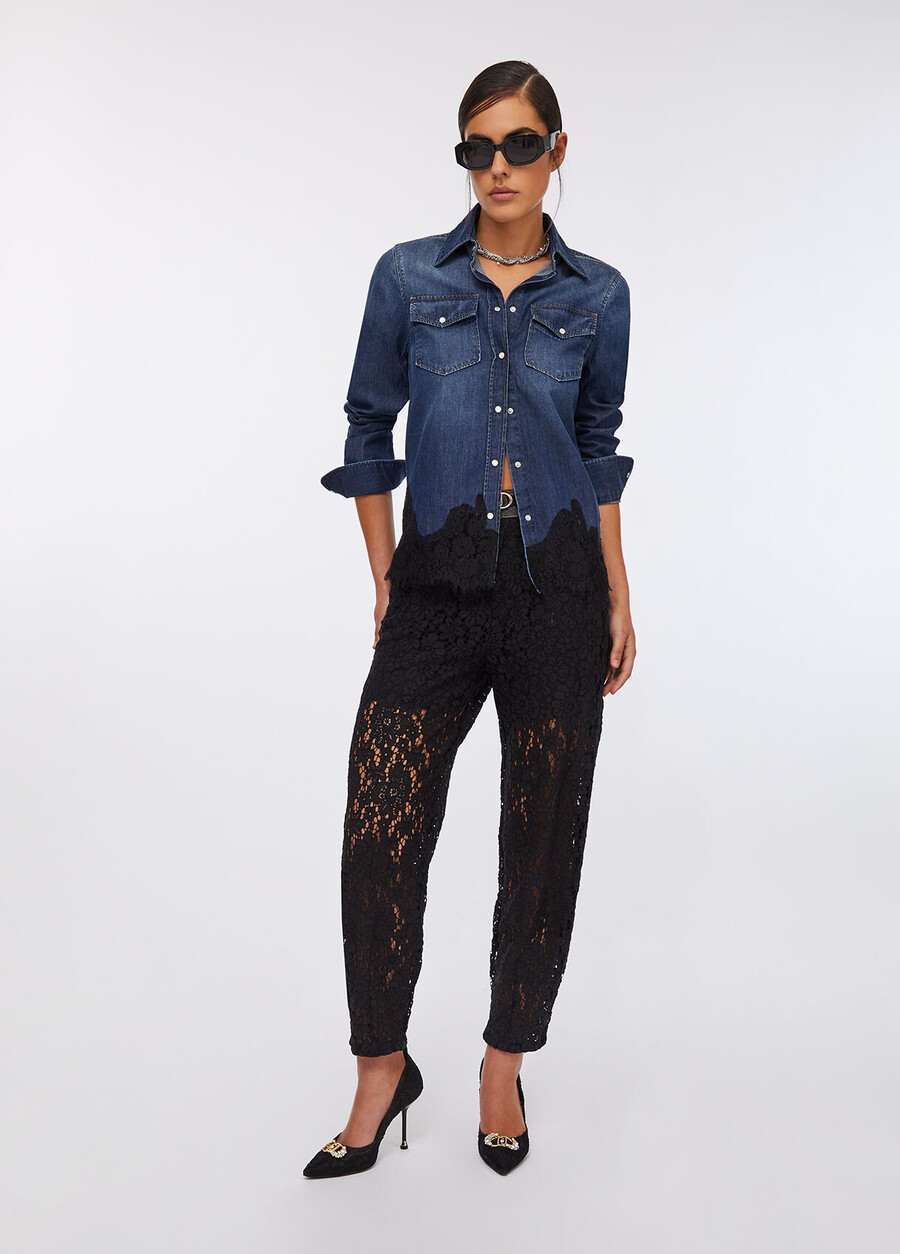 camicia in denim con pizzo