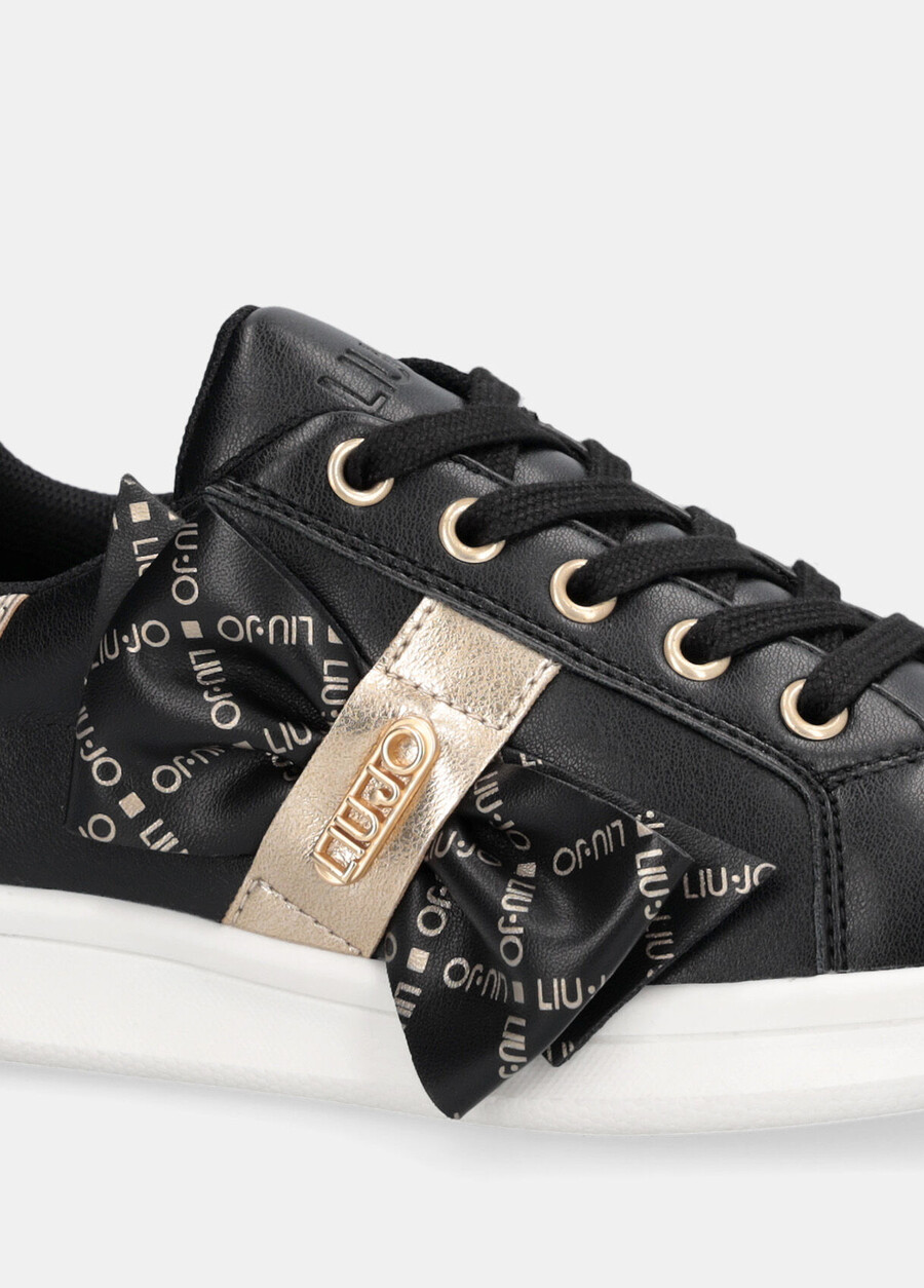 sneakers con maxi fiocco