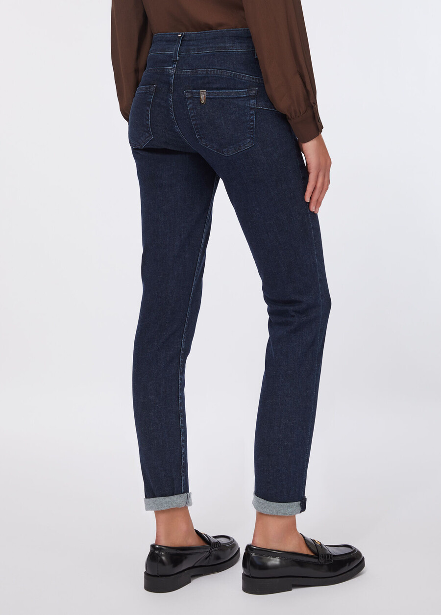 jeans skinny con risvolti