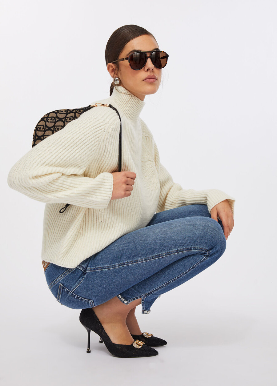 jeans skinny dal basso verso lalto