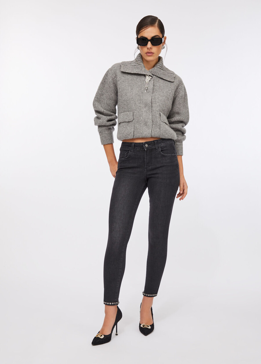jeans skinny dal basso verso lalto
