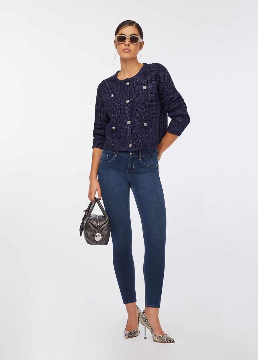 jeans skinny dal basso verso lalto