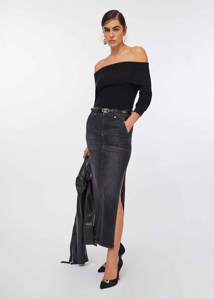 gonna in denim con spacchi