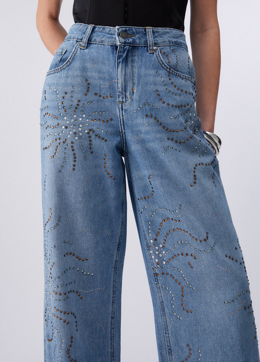 jeans a gamba dritta con strass