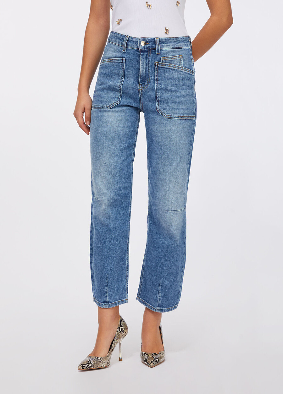pantaloni a vita alta stile carota