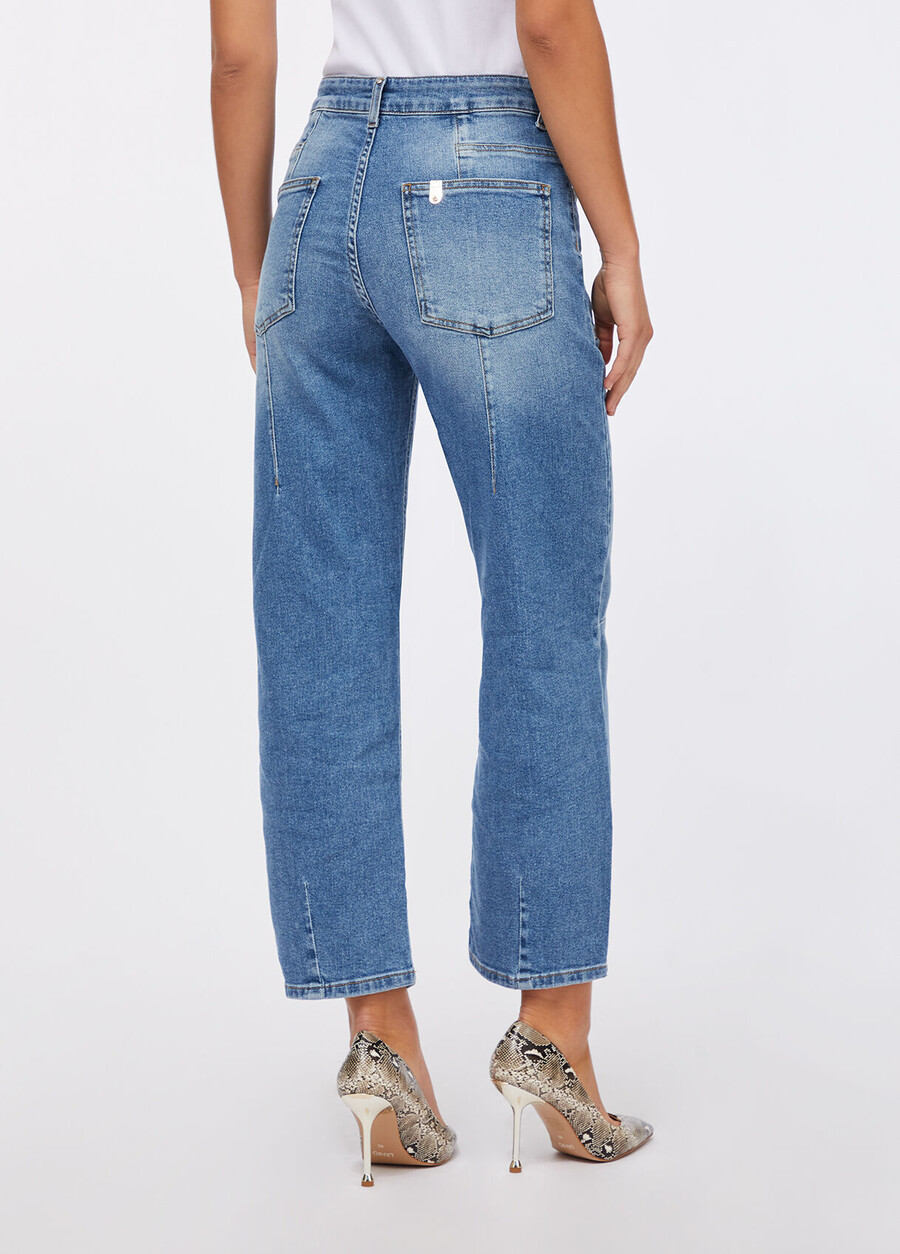 pantaloni a vita alta stile carota
