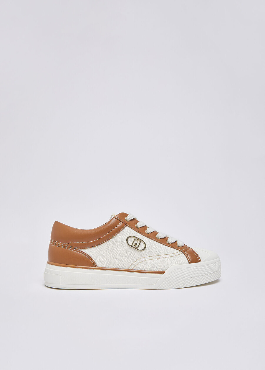sneakers con logo monogramma