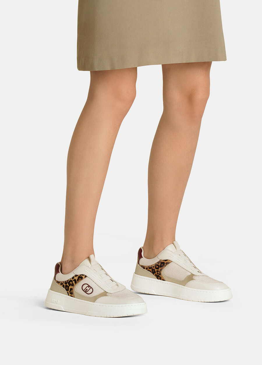 slip-on con dettagli animalier